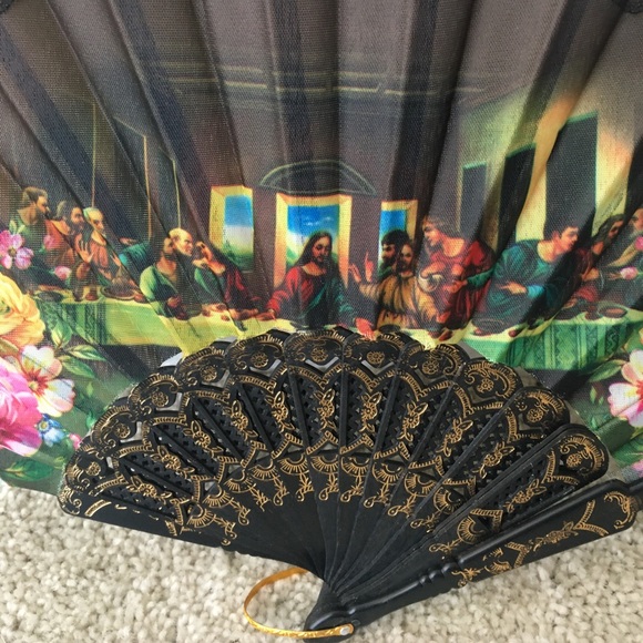 The Last Supper Decorative Church Fan with Black Lace Detail - Picture 4 of 6